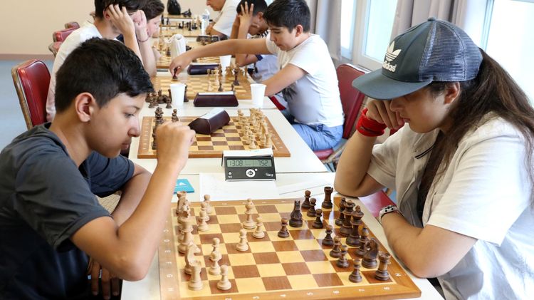 ECHEC : JEUX ET TOURNOIS